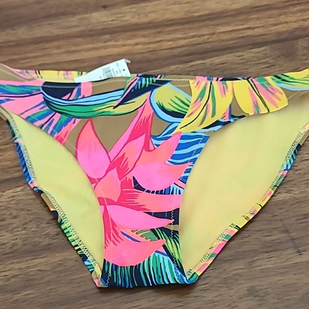 Aerie Women’s Bikini Bottoms New Size Small.